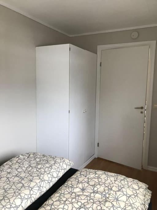 Comfortable 3 Bedroom Apartment On One Floor. 桑讷菲尤尔 外观 照片
